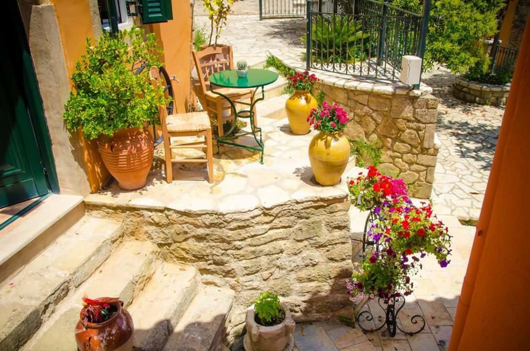 אגיוס גורדיוס Villa Conte Rari מראה חיצוני תמונה
